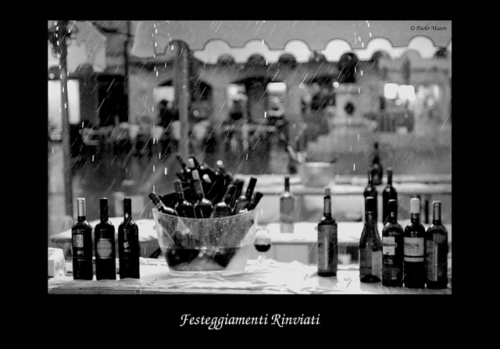 Festeggiamenti Rinviati